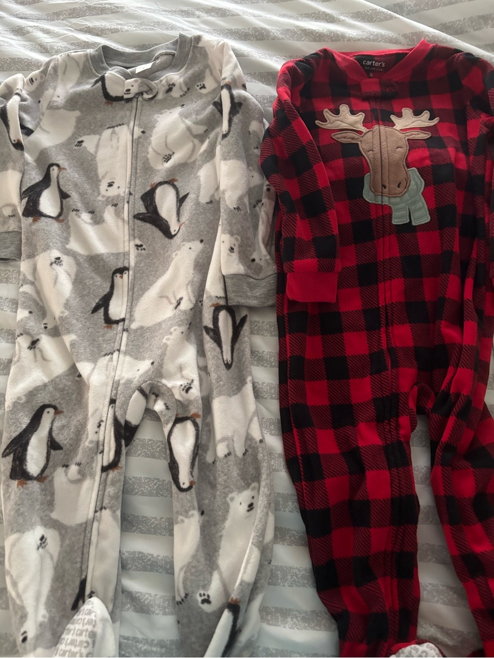 Carter's Red and Black Buffalo Plaid Moose Sleep Fleece with Feet 2 pk
Size 3T